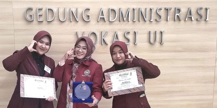 Mahasiswa D3 Perbankan Sabet Piala di Ajang Kompetisi Nasional