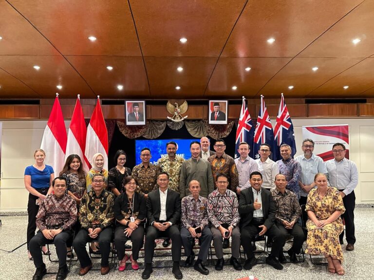Dekan Fakultas Vokasi dan Wakil Rektor UMM Kunjungan ke Vocational Education and Training Australia