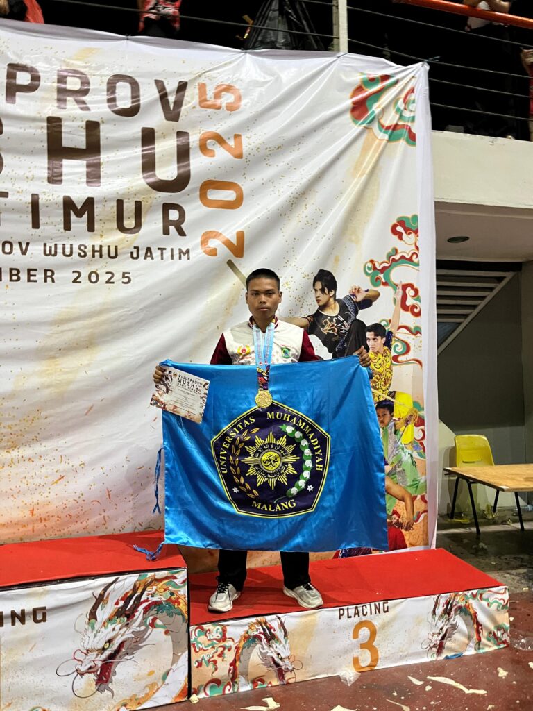 Roky Leksana, Mahasiswa D4 Agribisnis Unggas UMM, Raih Juara 3 di Kejurprov Wushu Jawa Timur 2025
